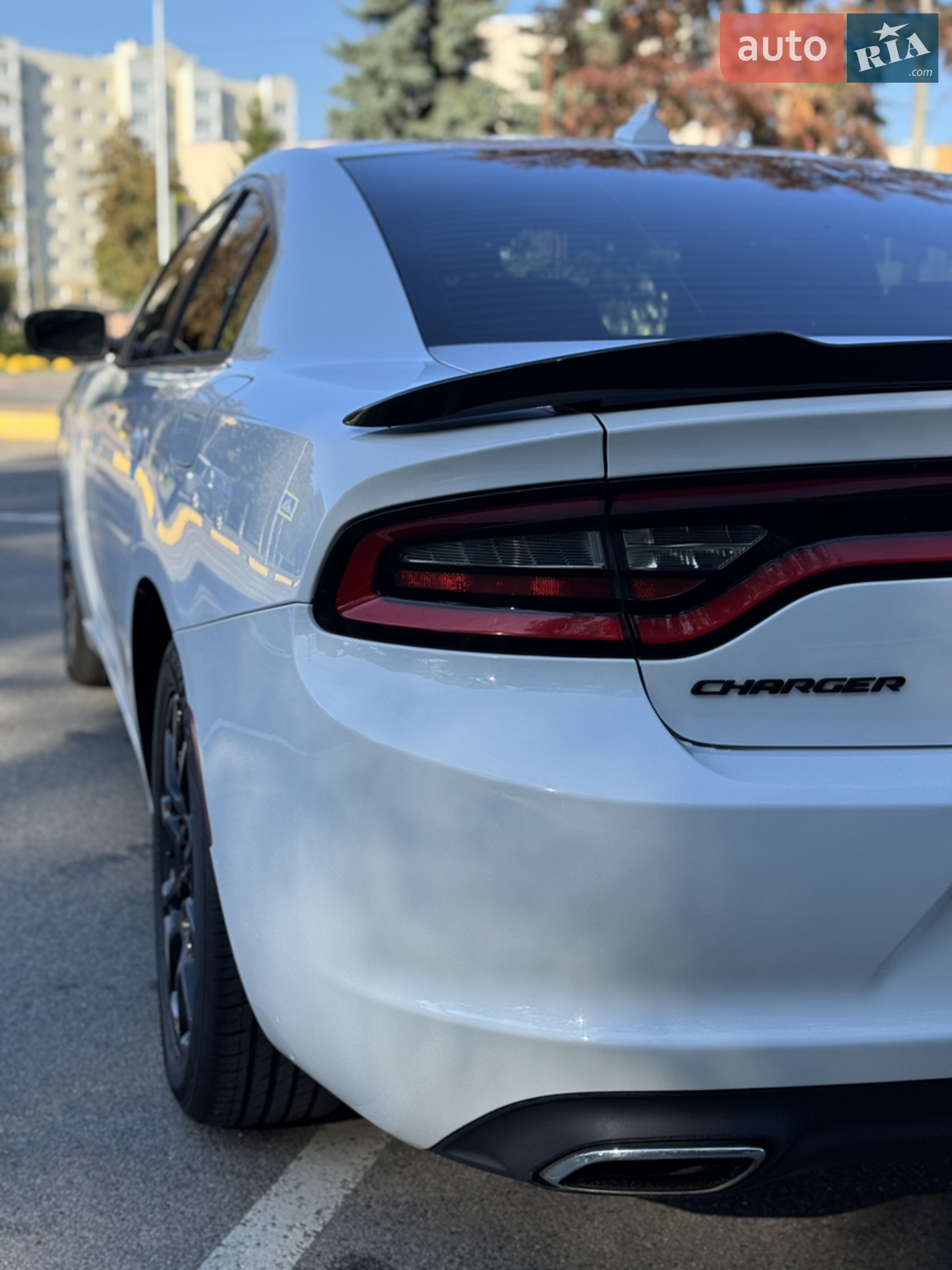 2016 Dodge Charger - мініатюра 30
