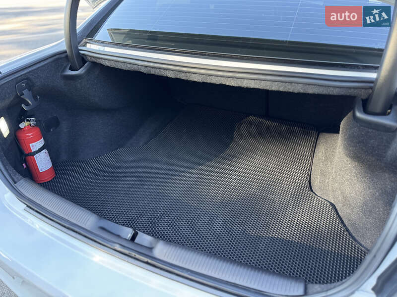 Седан Dodge Charger 2016 в Киеве фото 34 Седан Dodge Charger 2016 в Киеве