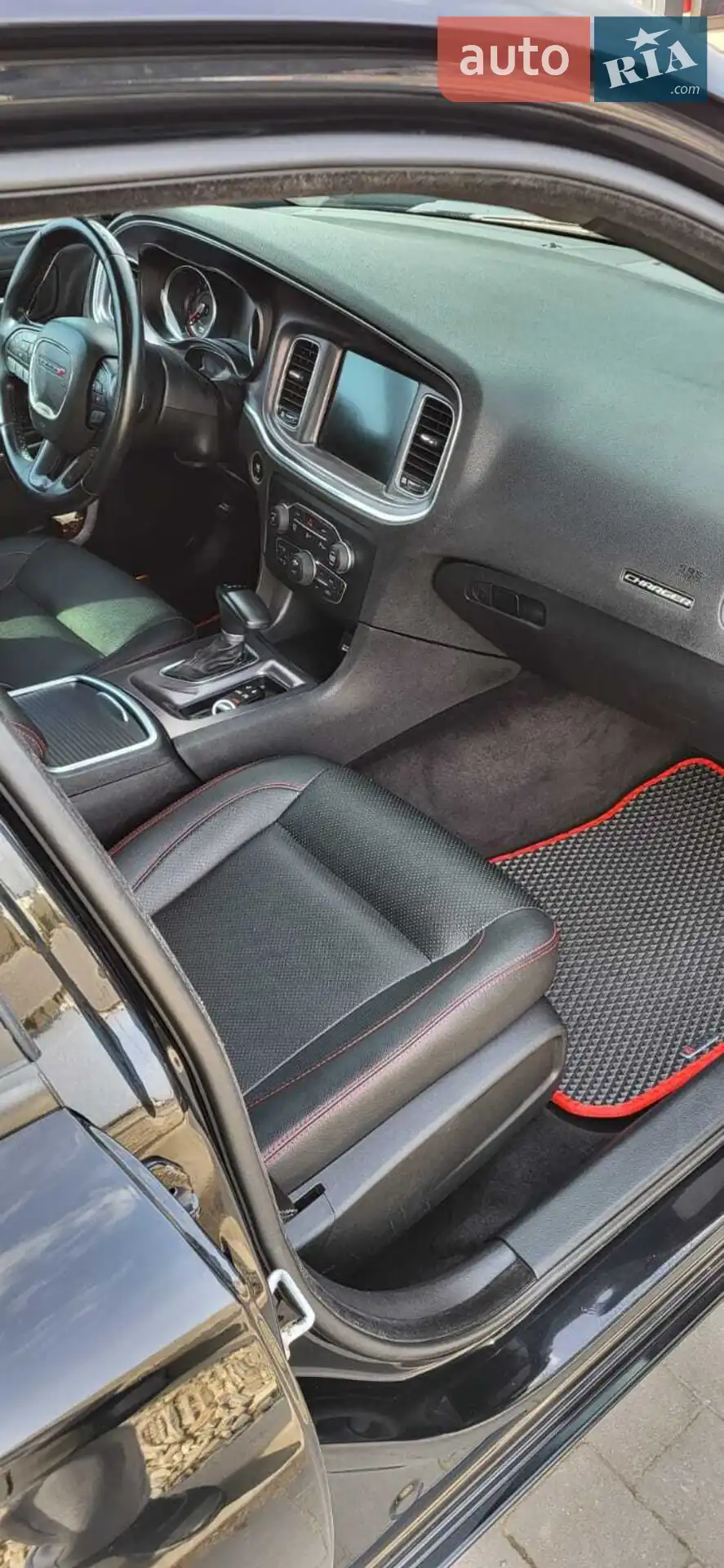 2015 Dodge Charger - мініатюра 31