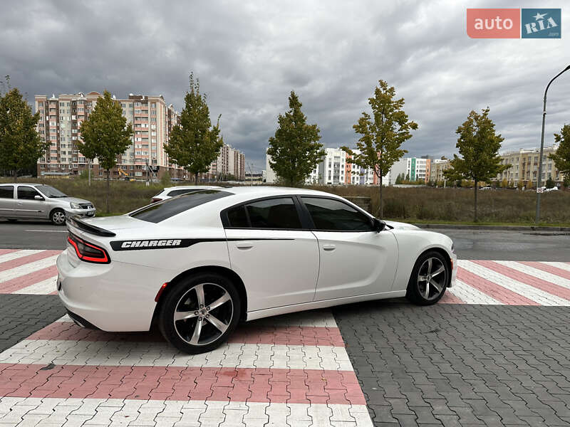 Седан Dodge Charger 2015 в Киеве