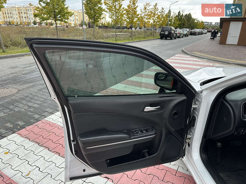 Седан Dodge Charger 2015 в Киеве