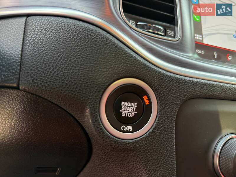 Седан Dodge Charger 2018 в Киеве