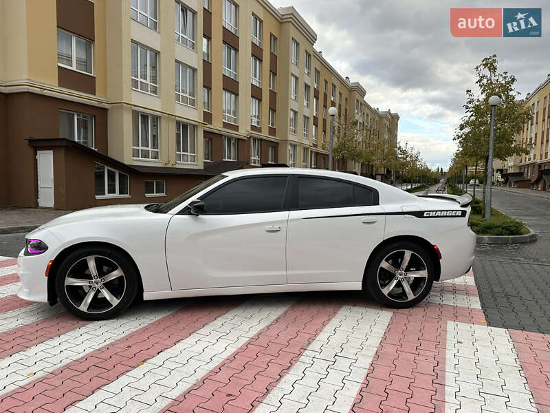 Седан Dodge Charger 2015 в Киеве