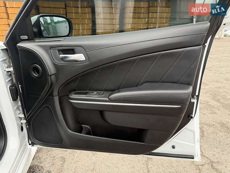 Седан Dodge Charger 2021 в Николаеве