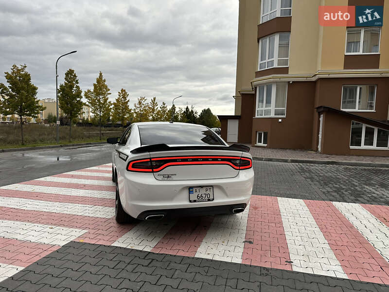 Седан Dodge Charger 2015 в Києві фото 5 Седан Dodge Charger 2015 в Києві