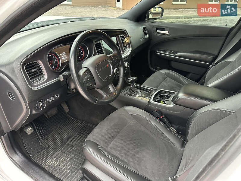 Седан Dodge Charger 2015 в Києві фото 25 Седан Dodge Charger 2015 в Києві