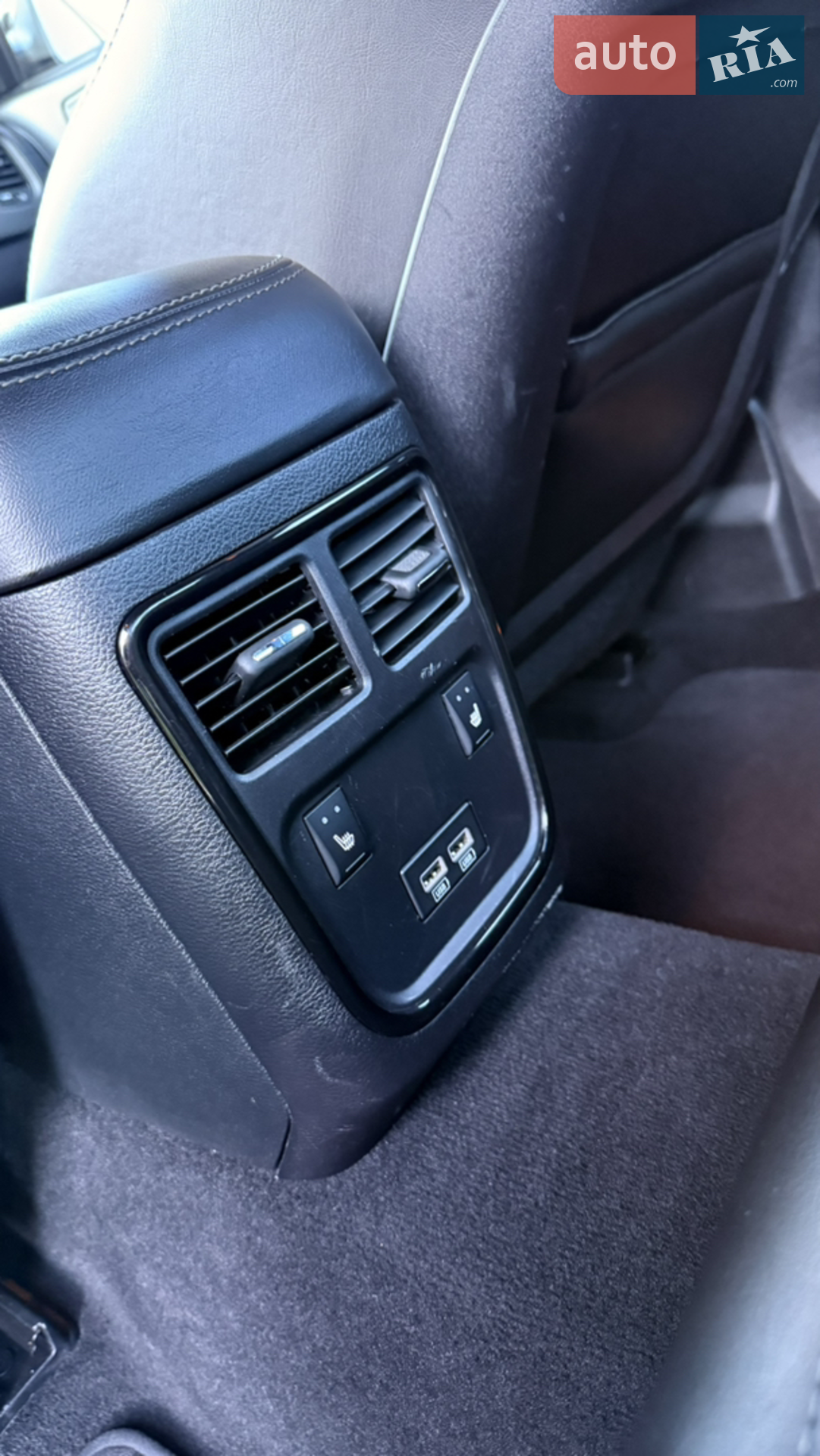 2021 Dodge Charger - мініатюра 28