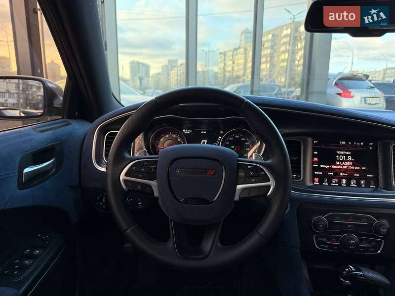 Седан Dodge Charger 2016 в Киеве