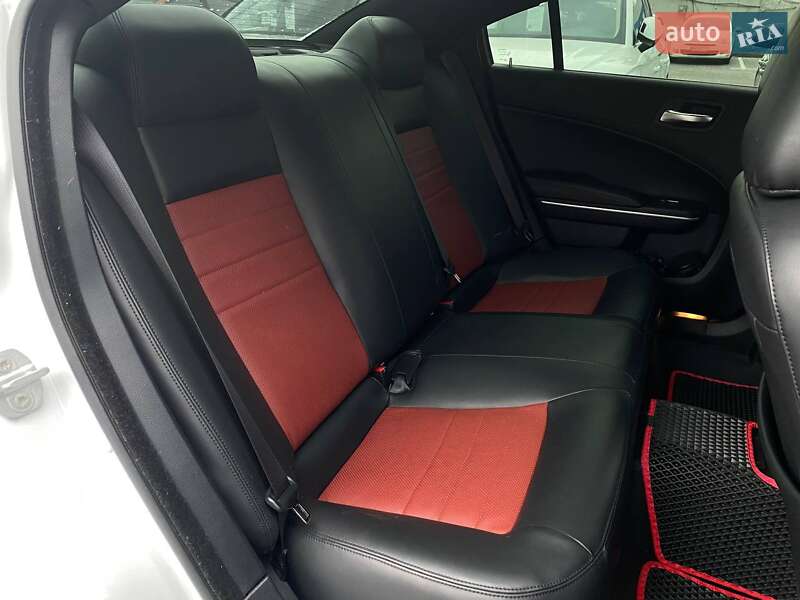 Седан Dodge Charger 2019 в Киеве