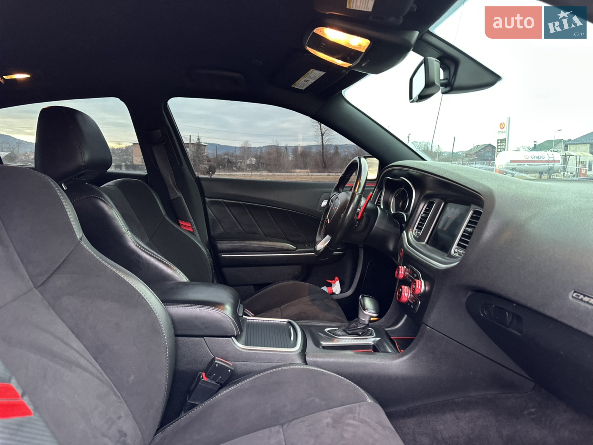2018 Dodge Charger - мініатюра 31