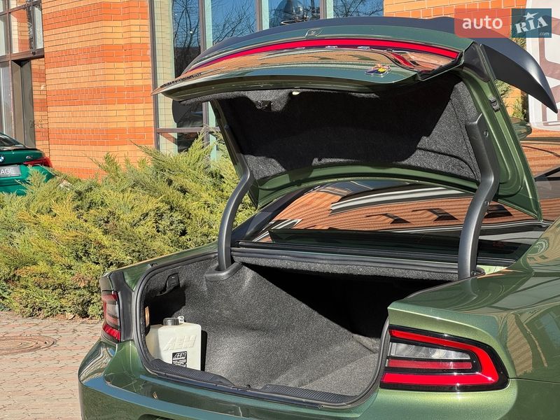 Седан Dodge Charger 2019 в Киеве