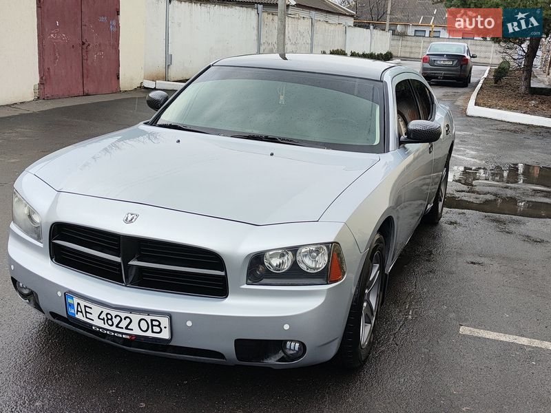 Седан Dodge Charger 2006 в Першотравенске