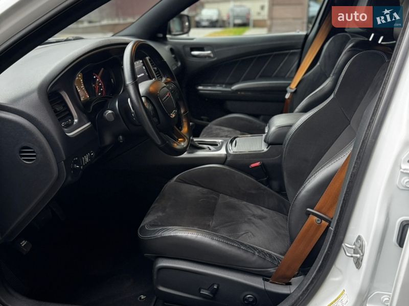 Седан Dodge Charger 2020 в Києві