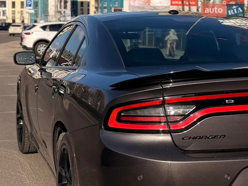 Седан Dodge Charger 2019 в Черкассах
