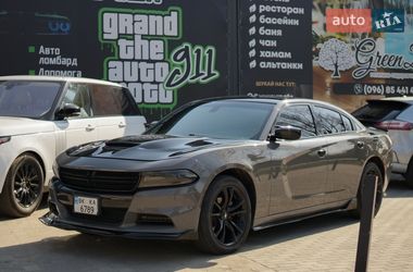 Седан Dodge Charger 2017 в Вараше