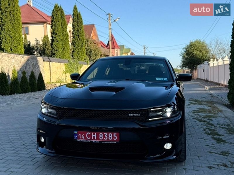 Седан Dodge Charger 2021 в Черновцах