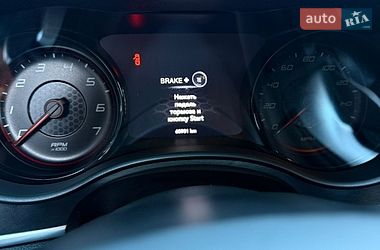 Седан Dodge Charger 2021 в Черновцах