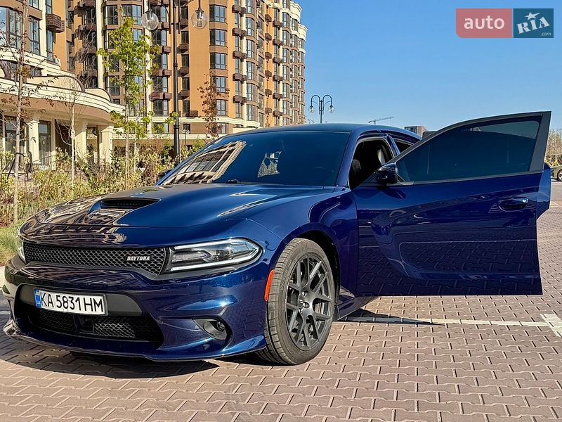 Седан Dodge Charger 2017 в Киеве