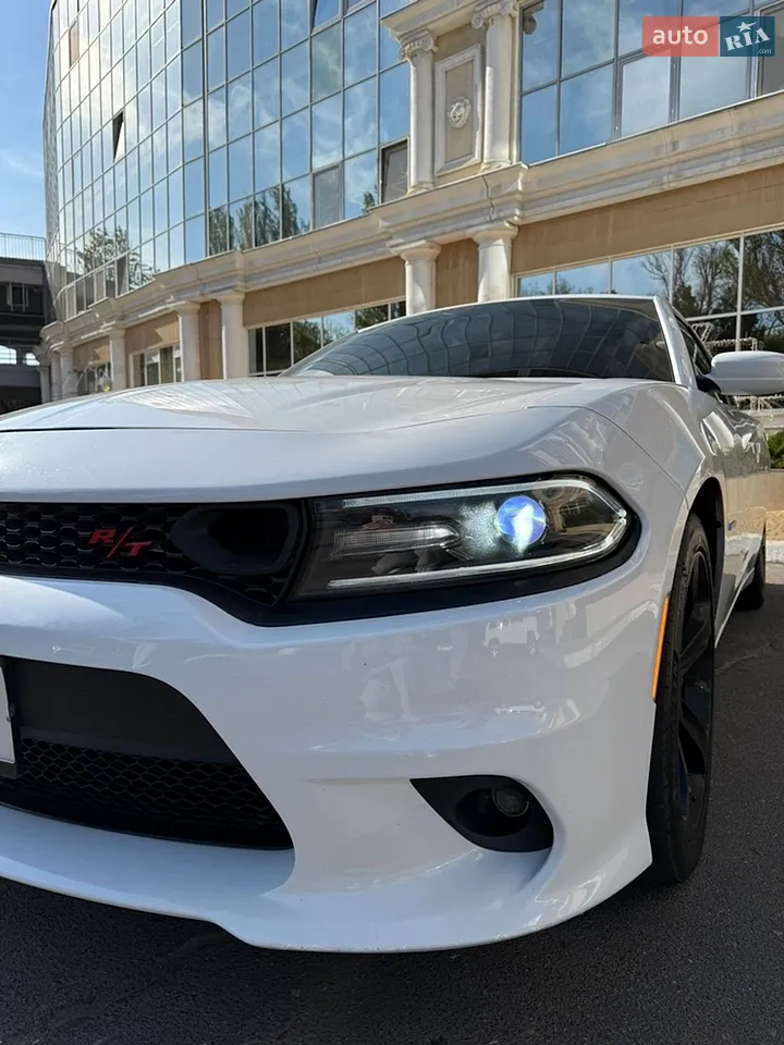 2017 Dodge Charger - мініатюра 26