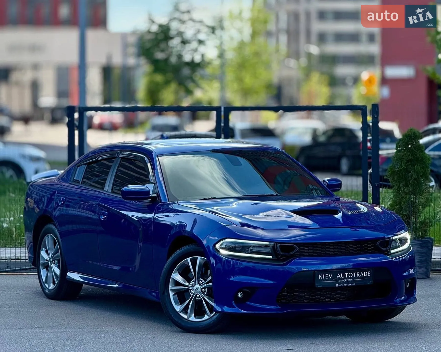 2020 Dodge Charger - мініатюра 2