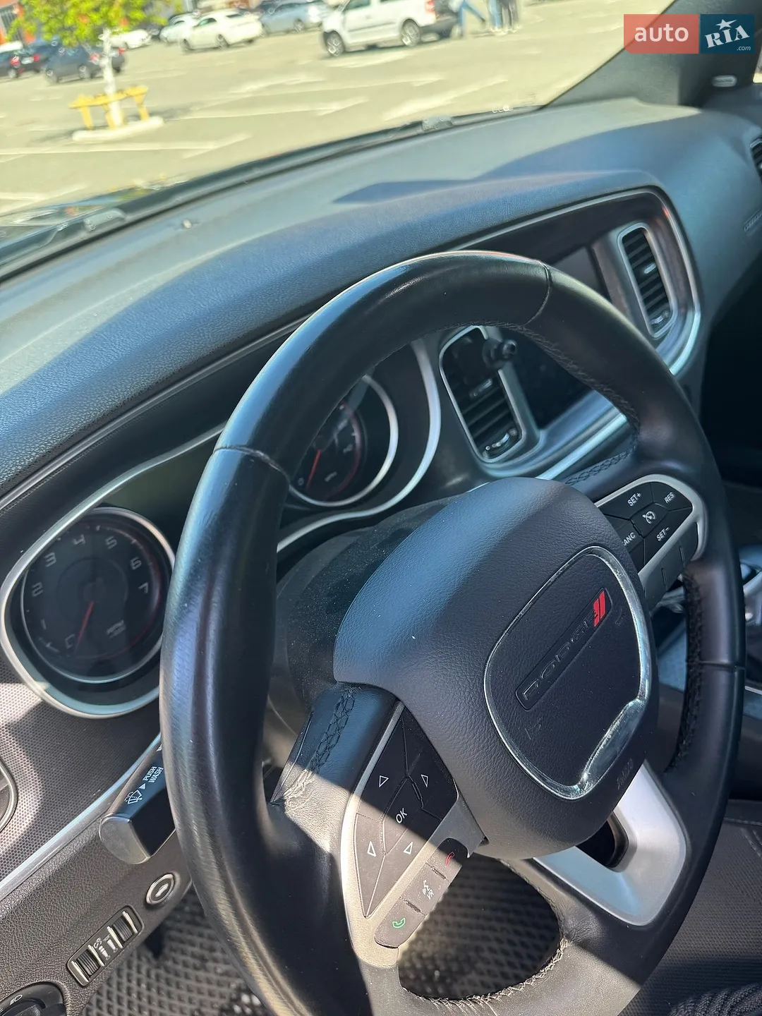 2016 Dodge Charger - мініатюра 12