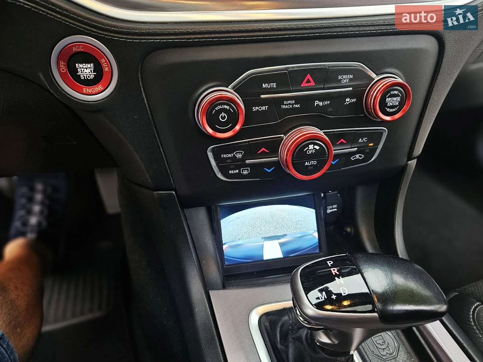 2020 Dodge Charger - мініатюра 25