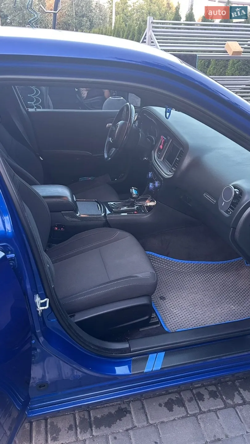2018 Dodge Charger - мініатюра 13