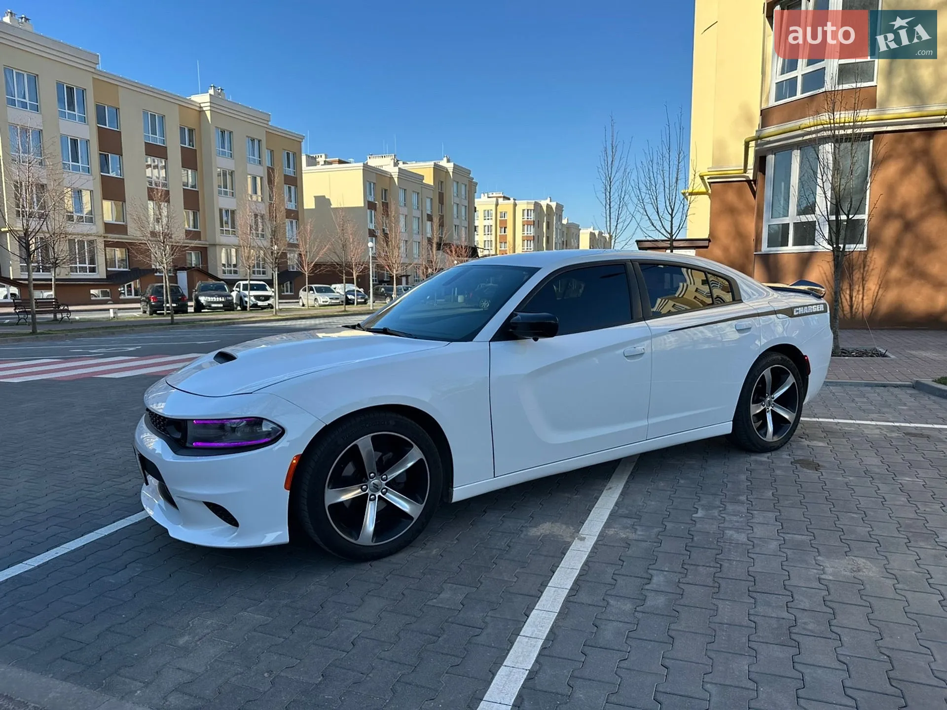 2015 Dodge Charger - мініатюра 2