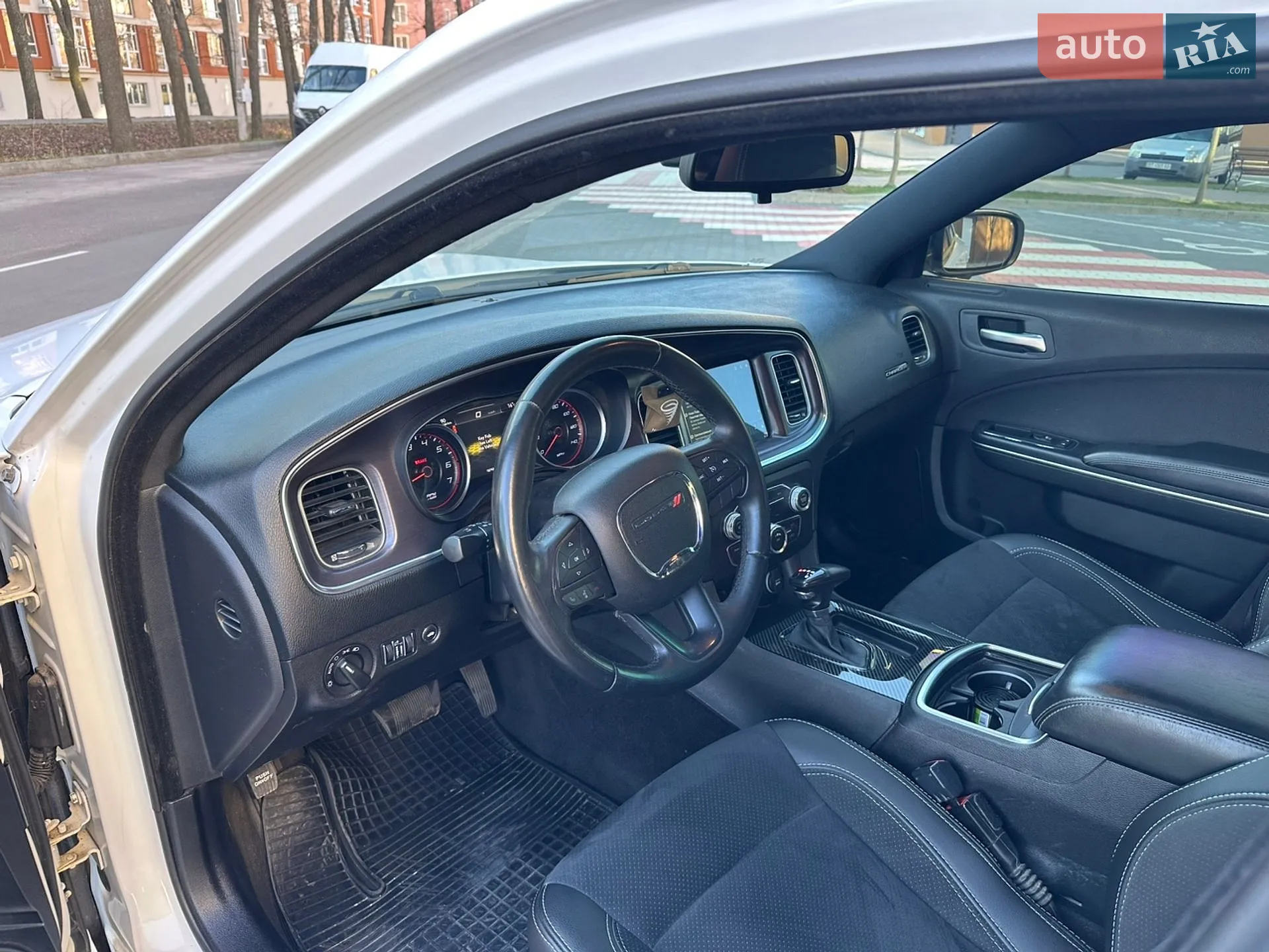 2015 Dodge Charger - мініатюра 26