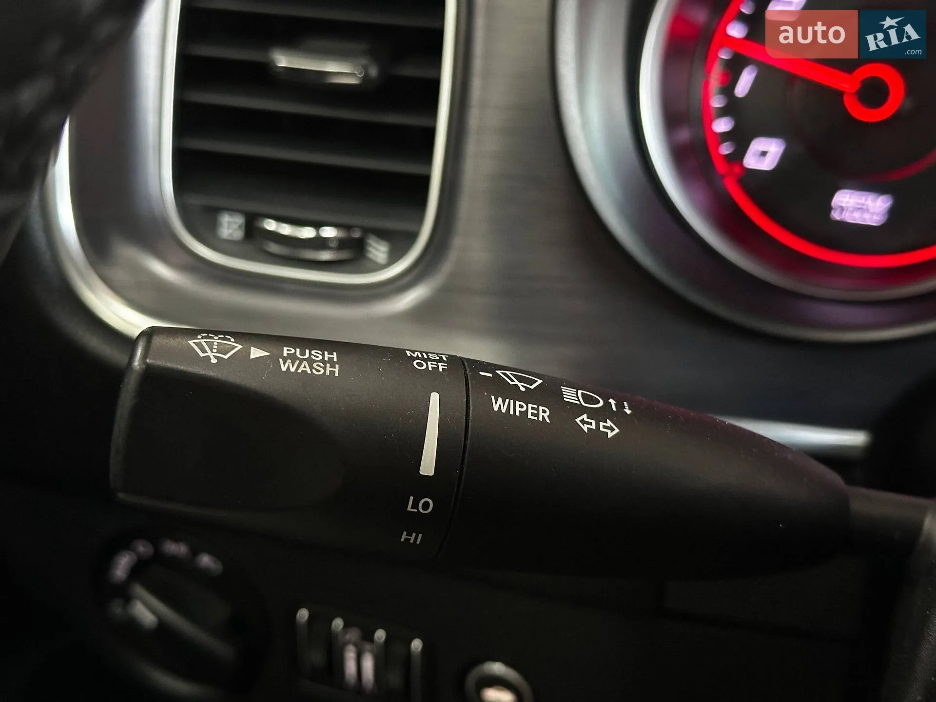 2017 Dodge Charger - мініатюра 19