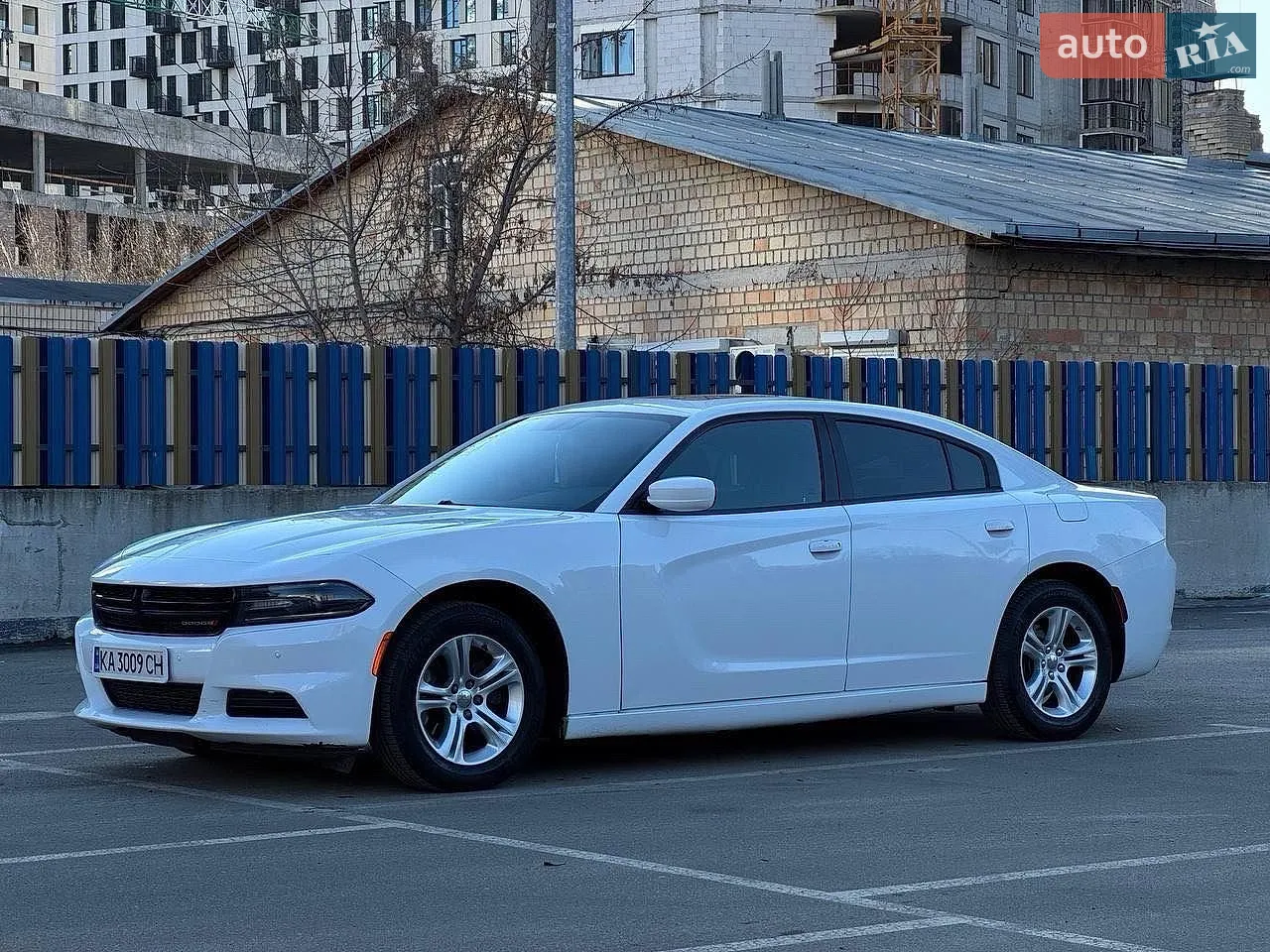 2020 Dodge Charger - фото 1