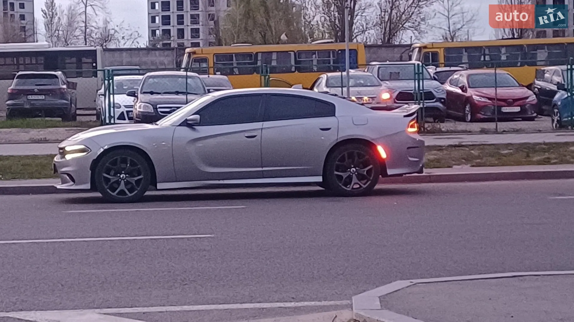 2017 Dodge Charger - мініатюра 13