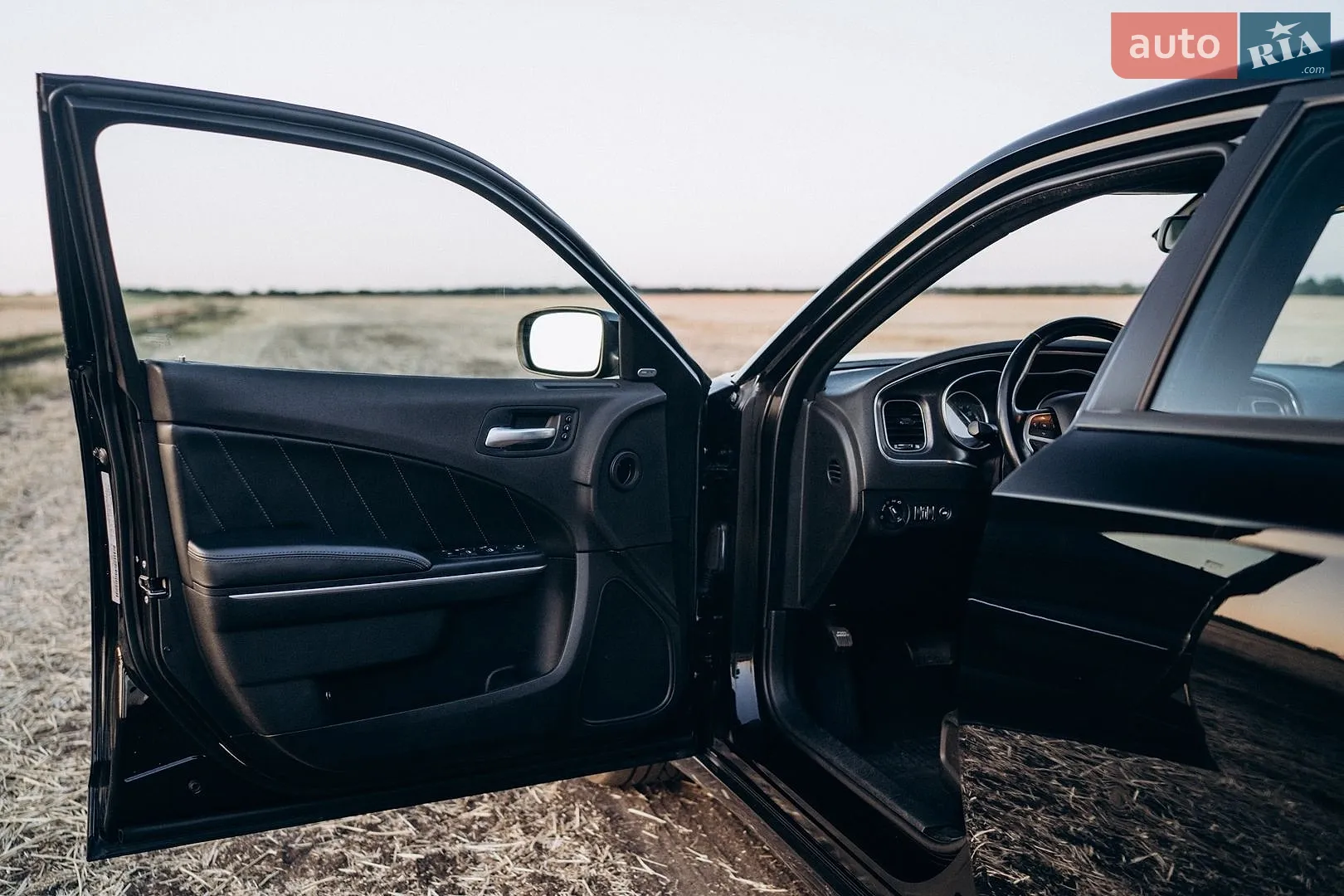 2015 Dodge Charger - мініатюра 34