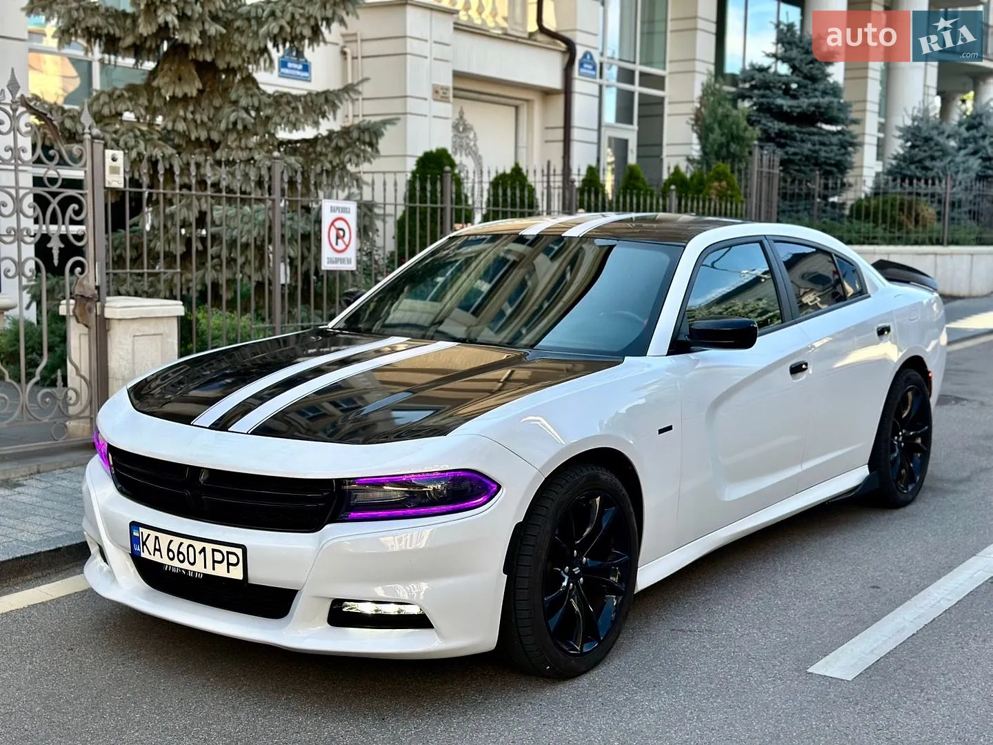 2018 Dodge Charger - мініатюра 2
