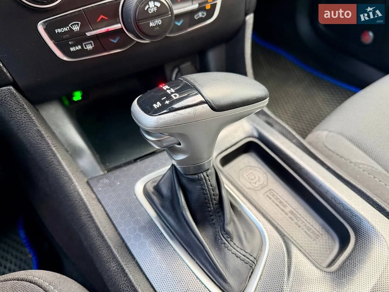 2015 Dodge Charger - мініатюра 21