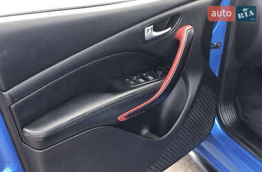 Седан Dodge Dart 2015 в Львове