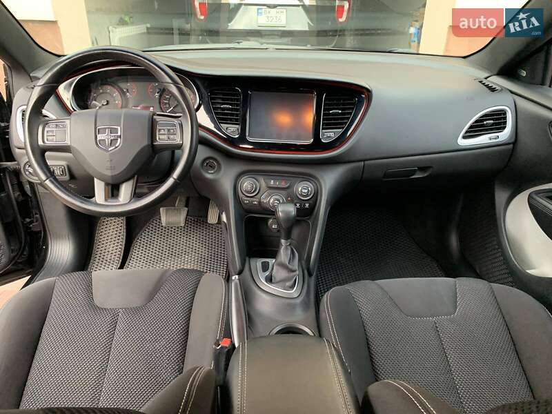 Седан Dodge Dart 2016 в Ровно