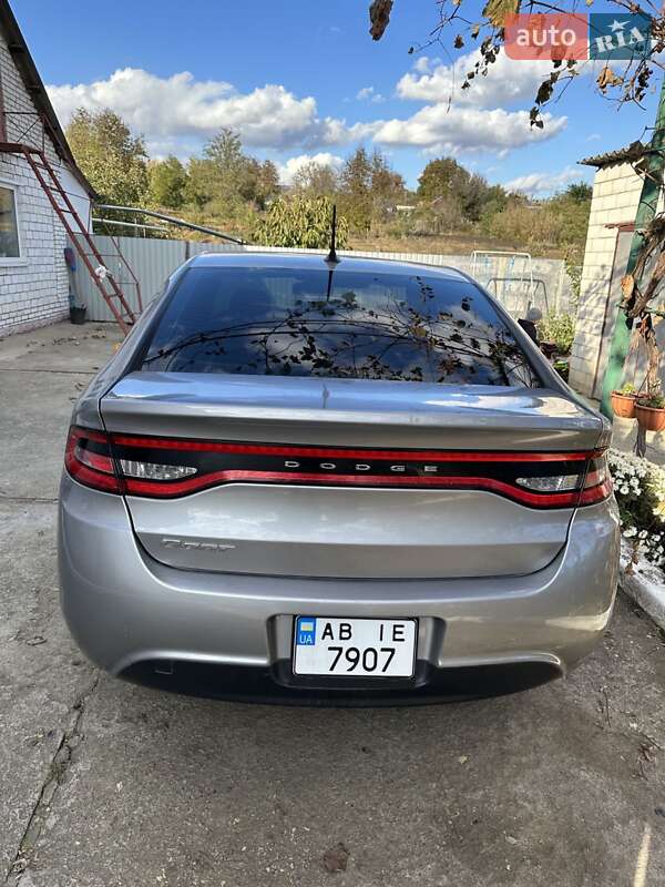 Седан Dodge Dart 2015 в Чечельнику