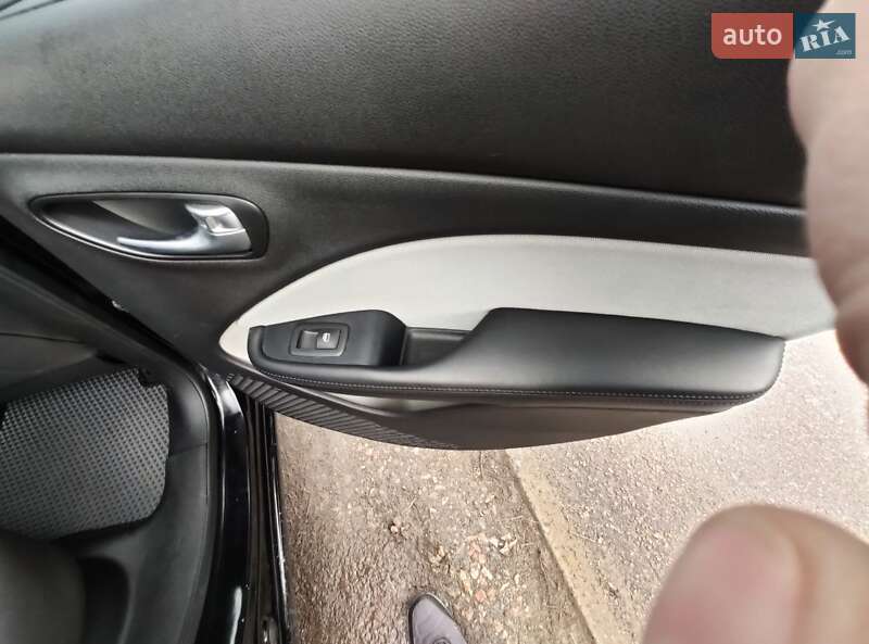 Седан Dodge Dart 2014 в Полтаве