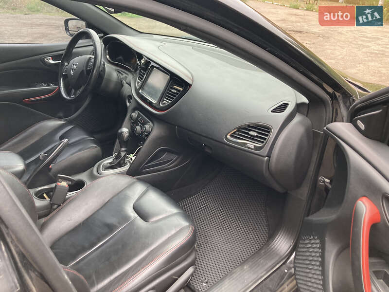 Седан Dodge Dart 2014 в Смілі