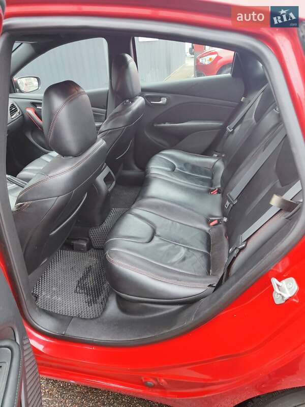 Седан Dodge Dart 2015 в Києві