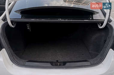 Седан Dodge Dart 2012 в 
