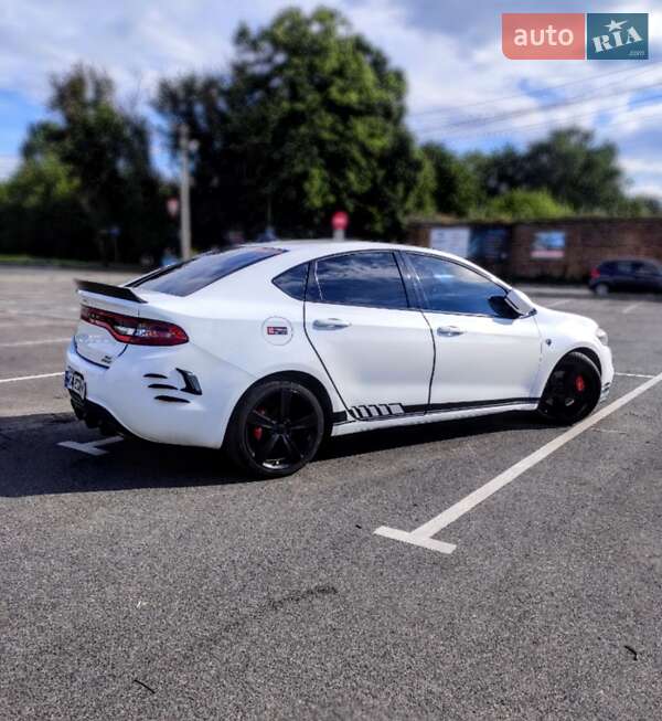 Седан Dodge Dart 2013 в Черкасах