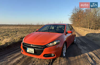 Седан Dodge Dart 2015 в Львове