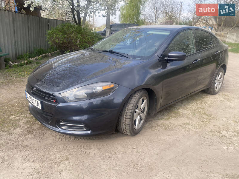 Седан Dodge Dart 2014 в Лебедині