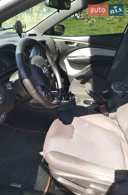 Седан Dodge Dart 2015 в 