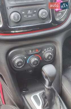 Седан Dodge Dart 2015 в 