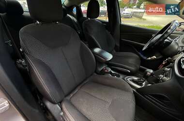 Седан Dodge Dart 2015 в 