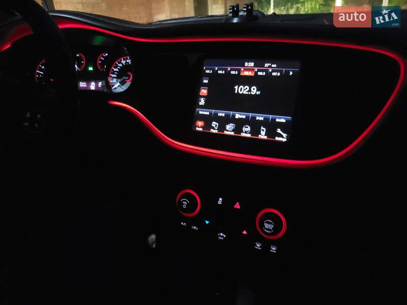 Седан Dodge Dart 2014 в Днепре