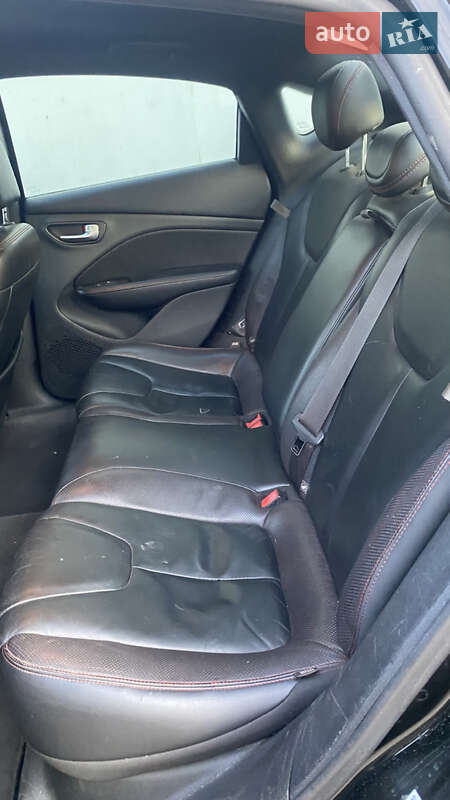 Седан Dodge Dart 2014 в Киеве фото 16 Седан Dodge Dart 2014 в Киеве
